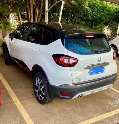RENAULT CAPTUR 1.6 16V SCE FLEX INTENSE X-TRONIC RENAULT CAPTUR 1.6 16V SCE FLEX INTENSE X-TRONIC